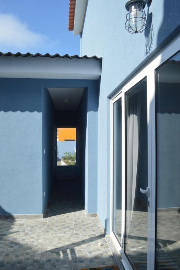 Yellow Door Gafanha da Encarnacao Exterior foto